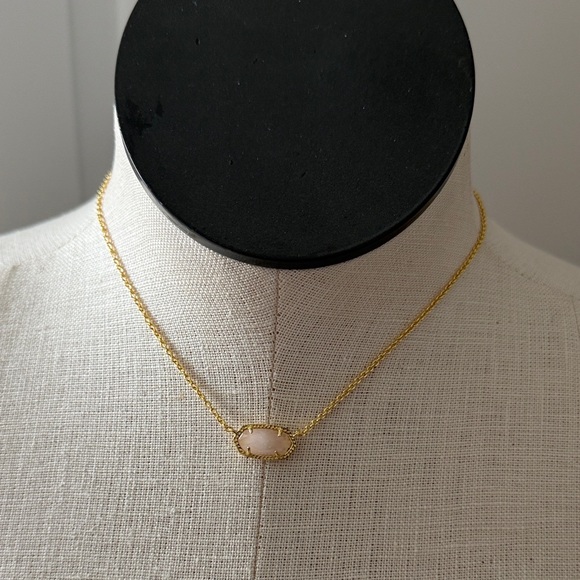 Kendra Scott Gold and Pink Short Pendant Necklace New - Picture 4 of 8